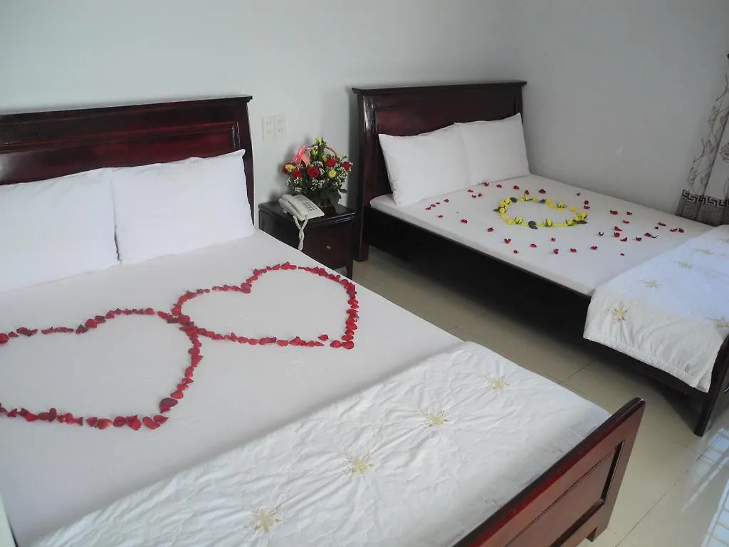 Nam Hong Hotel 2*, Nha Trang Vietnam