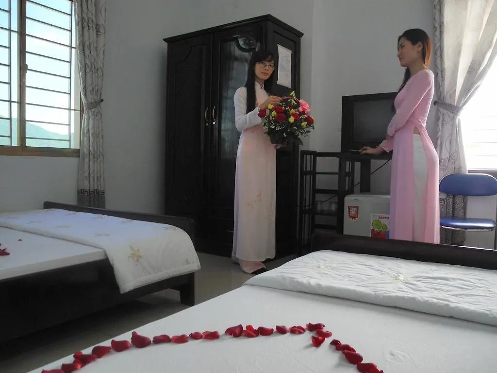 Nam Hong Hotel  Nha Trang